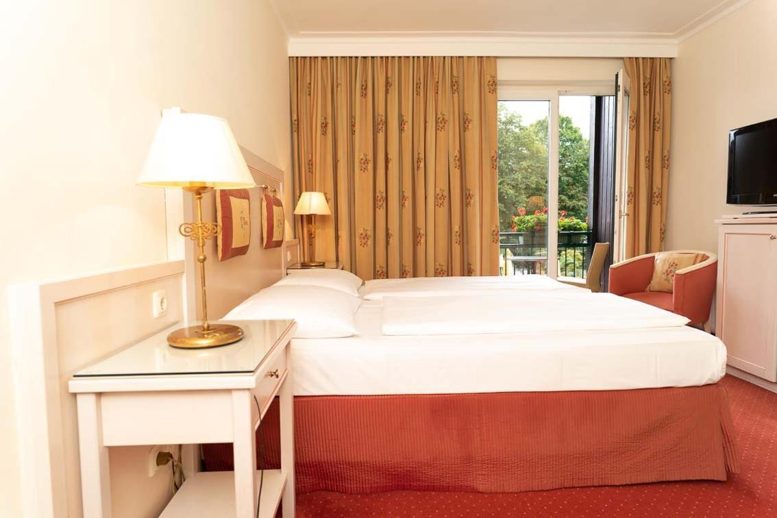 Hotel Im Park 4*